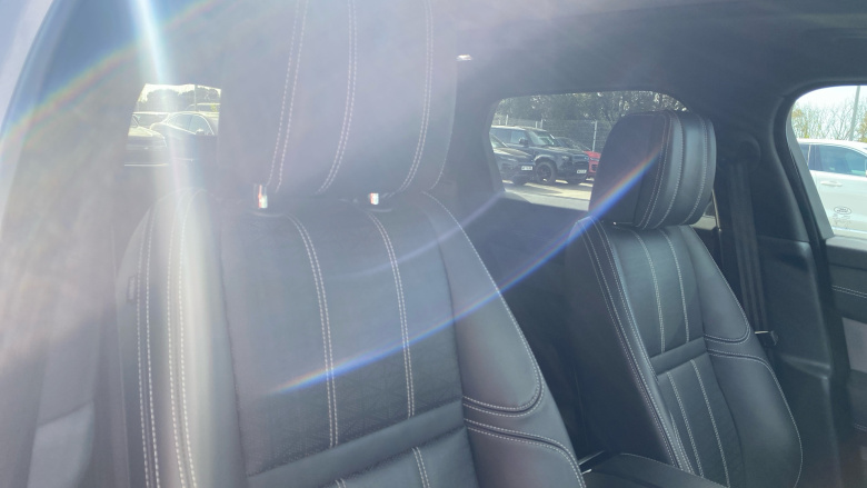 Land Rover Range Rover Velar 3.0 D300 R-Dynamic HSE 5dr Auto Diesel Estate